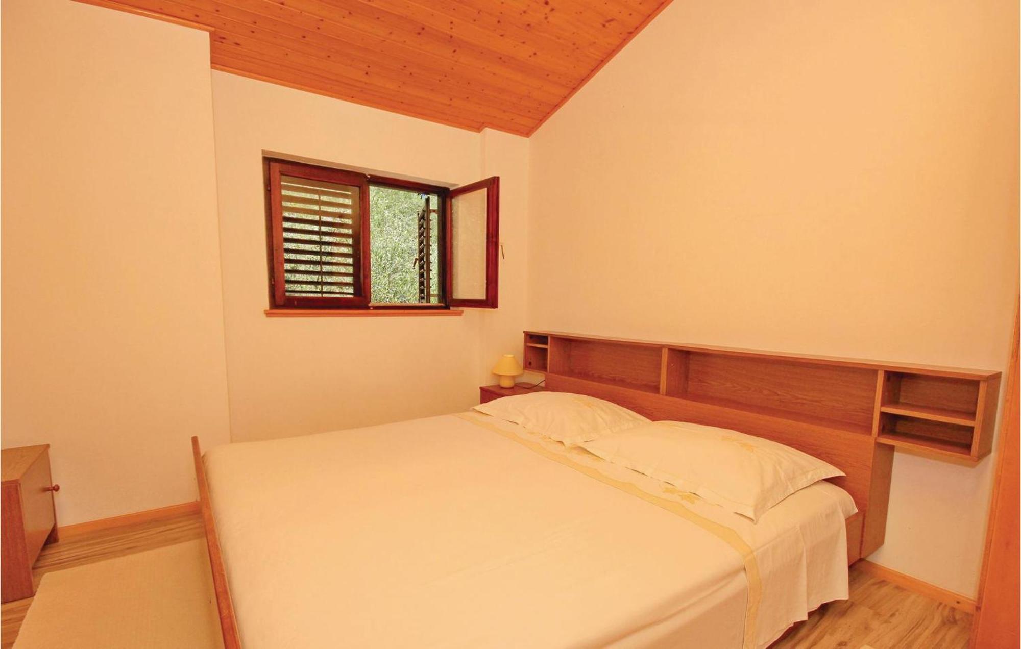 Gorgeous Apartment In Prigradica With Kitchen المظهر الخارجي الصورة