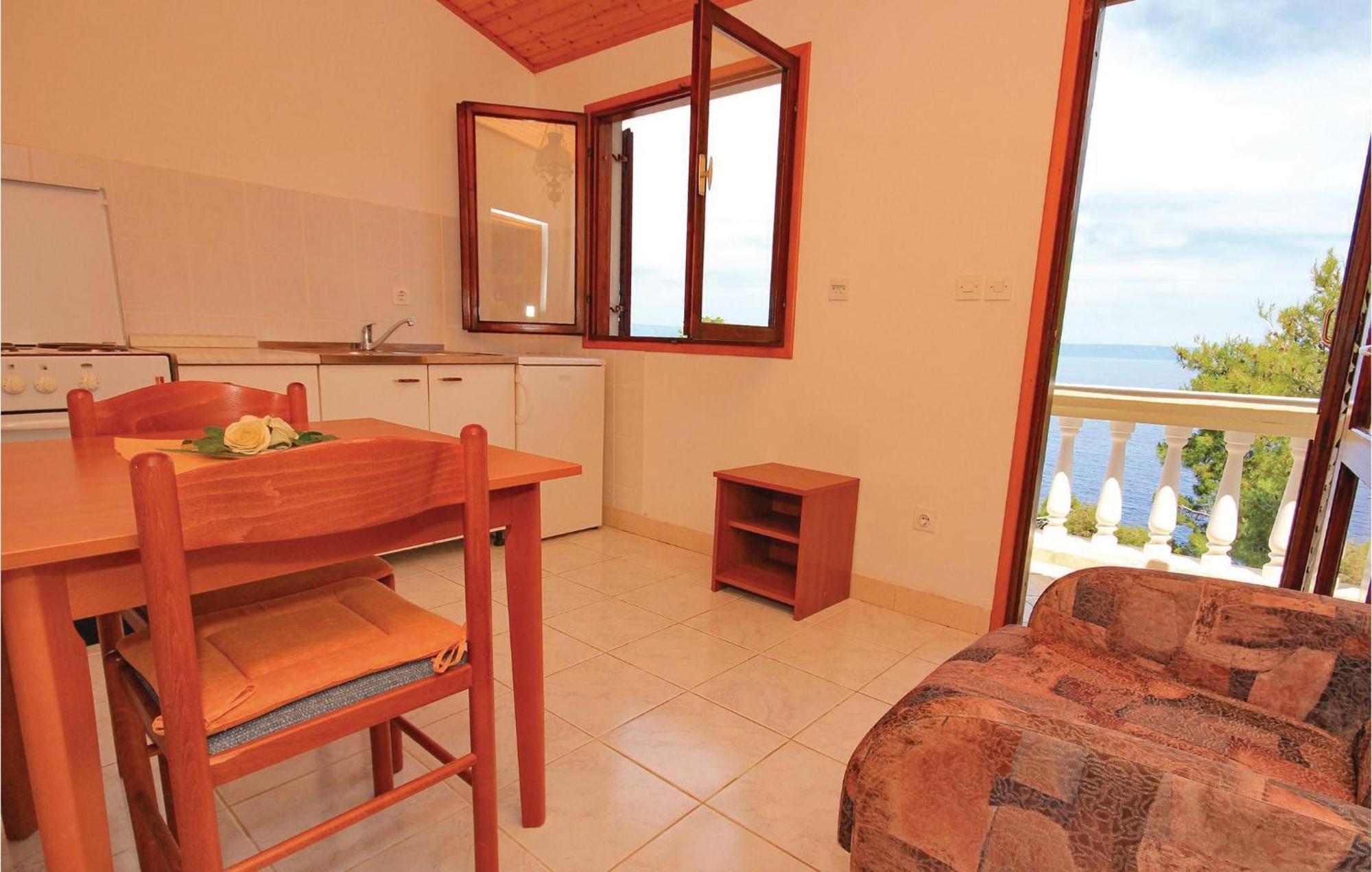 Gorgeous Apartment In Prigradica With Kitchen المظهر الخارجي الصورة